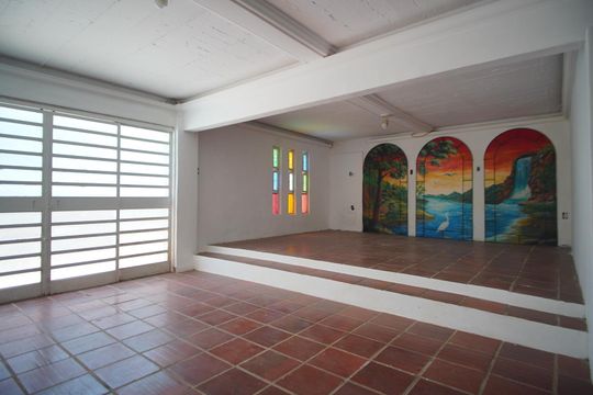 Área comum de casa à venda com 5 quartos, 400m² em Chácara das Pedras, Porto Alegre