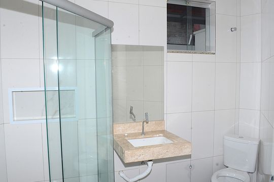 Banheiro Social de apartamento para alugar com 1 quarto, 31m² em Ouro Minas, Belo Horizonte