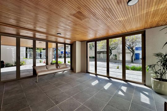 Área comum de kitnet/studio para alugar com 0 quarto, 19m² em Indianópolis, São Paulo