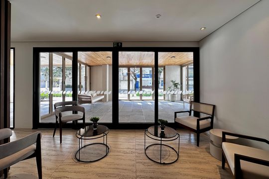 Área comum de kitnet/studio para alugar com 0 quarto, 19m² em Indianópolis, São Paulo