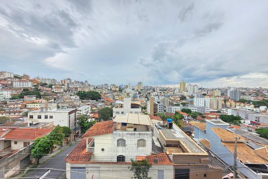 Vista da Suíte  de apartamento à venda com 2 quartos, 128m² em Santa Efigênia, Belo Horizonte