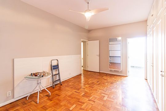 Suíte de apartamento à venda com 3 quartos, 198m² em Perdizes, São Paulo