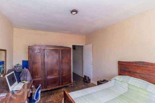 Quarto de casa à venda com 2 quartos, 140m² em Vila Nivi, São Paulo