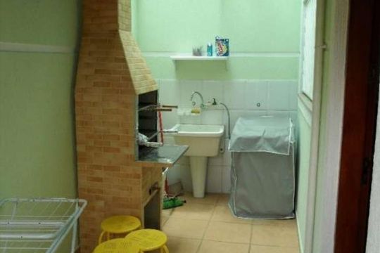 Churrasqueira de casa à venda com 3 quartos, 300m² em Vila Nivi, São Paulo