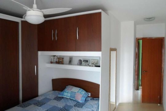 Quarto de casa à venda com 3 quartos, 300m² em Vila Nivi, São Paulo