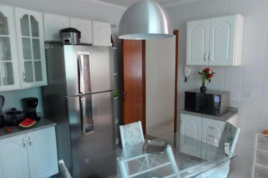 Cozinha de casa à venda com 3 quartos, 300m² em Vila Nivi, São Paulo