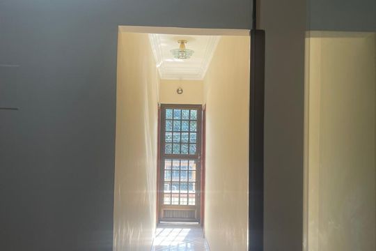 Corredor de casa à venda com 4 quartos, 264m² em Benfica, Rio de Janeiro
