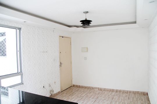 Sala de apartamento para alugar com 2 quartos, 55m² em Água Chata, Guarulhos