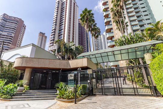 Fachada de apartamento à venda com 4 quartos, 375m² em Jardim Analia Franco, São Paulo