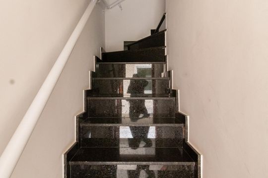 Escada de casa de condomínio à venda com 2 quartos, 64m² em Jardim Penha, São Paulo
