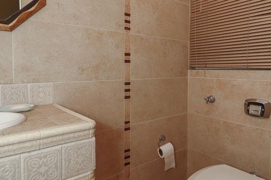 Lavabo de apartamento à venda com 3 quartos, 117m² em Petrópolis, Porto Alegre