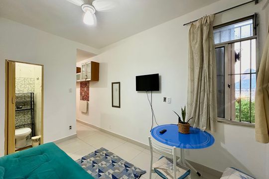 Sala/Quarto de kitnet/studio para alugar com 1 quarto, 16m² em Botafogo, Rio de Janeiro
