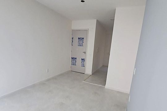 Sala de apartamento à venda com 2 quartos, 45m² em Gardênia Azul, Rio de Janeiro