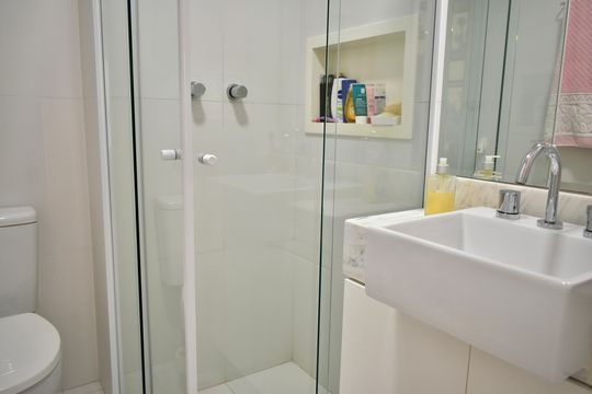 Banheiro de kitnet/studio à venda com 1 quarto, 29m² em Vila Clementino, São Paulo