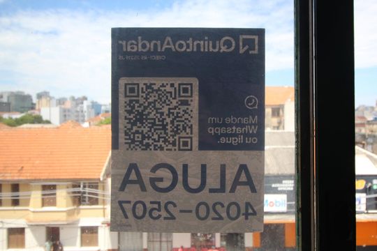Detalhe de apartamento para alugar com 1 quarto, 30m² em Floresta, Porto Alegre