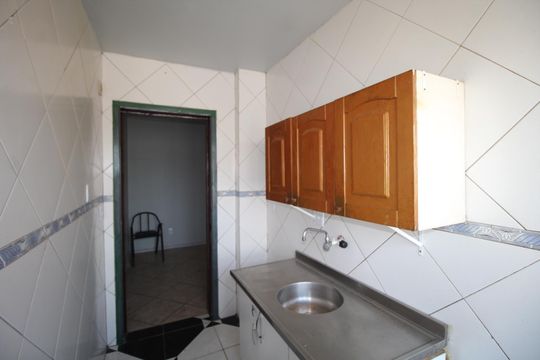Cozinha de apartamento para alugar com 1 quarto, 30m² em Floresta, Porto Alegre