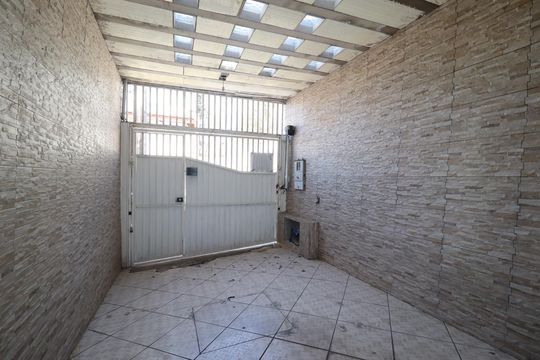 Garagem de casa à venda com 2 quartos, 70m² em Jardim Magali, Santo André