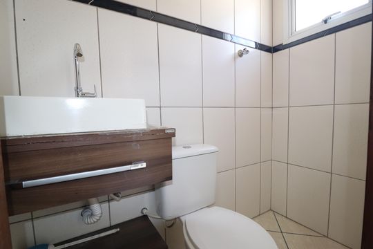 Banheiro Quarto 1 suíte de casa à venda com 2 quartos, 70m² em Jardim Magali, Santo André