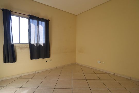 Quarto 2 suíte de casa à venda com 2 quartos, 70m² em Jardim Magali, Santo André