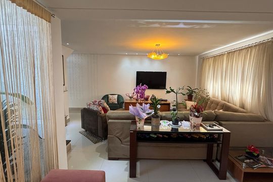 Sala de casa à venda com 4 quartos, 160m² em Jardim, Santo André