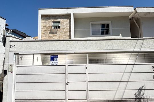 Fachada de casa à venda com 4 quartos, 160m² em Jardim, Santo André
