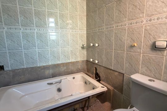 Banheiro quarto 04 de casa para alugar com 4 quartos, 140m² em Conjunto F, Brasília