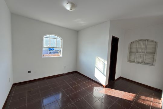 Quarto 2 de casa para alugar com 4 quartos, 140m² em Conjunto F, Brasília