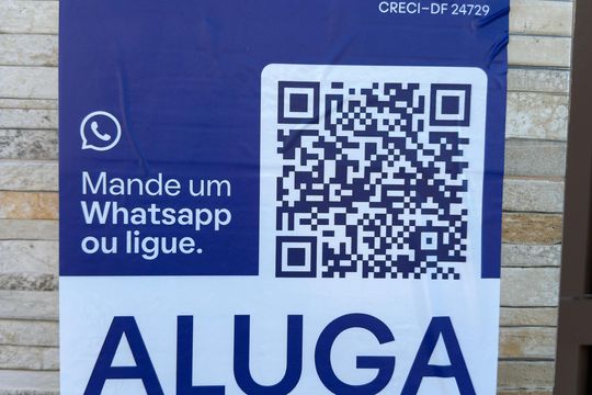 Plaquinha  de casa para alugar com 4 quartos, 140m² em Conjunto F, Brasília