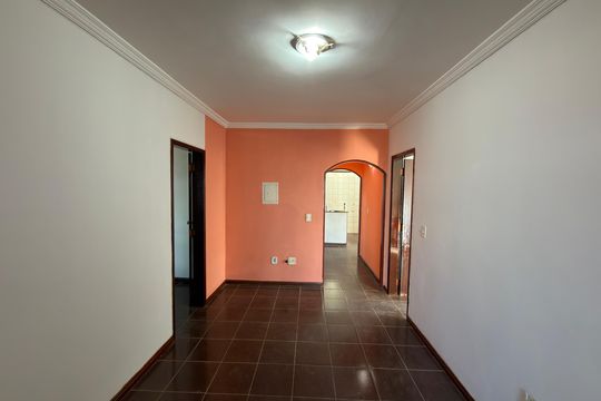 Sala de casa para alugar com 4 quartos, 140m² em Conjunto F, Brasília