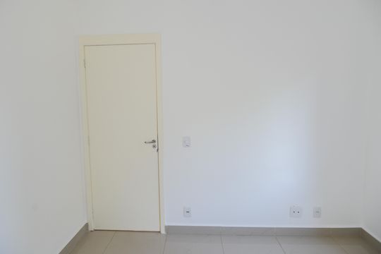 Quarto 2 de apartamento para alugar com 2 quartos, 43m² em (l-10), Ribeirão Preto