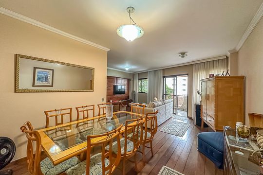 Sala de apartamento à venda com 3 quartos, 139m² em Humaitá, Rio de Janeiro
