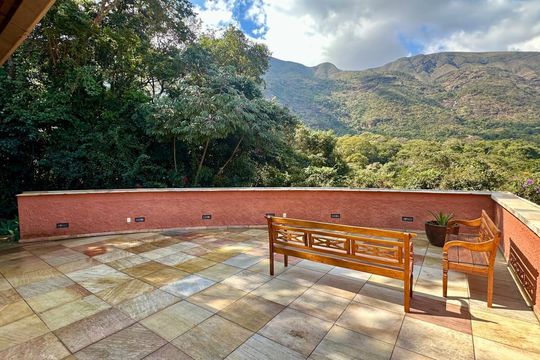 Mirante de casa de condomínio à venda com 6 quartos, 405m² em Retiro do Chalé, Brumadinho