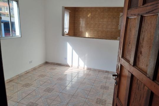 Sala de casa para alugar com 2 quartos, 50m² em Jardim Maria Virginia, São Paulo