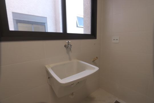 Cozinha/Lavanderia de apartamento para alugar com 2 quartos, 47m² em Cidade Continental, São Paulo