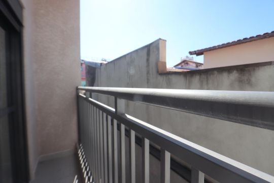Sacada do Quarto 1 de apartamento para alugar com 2 quartos, 47m² em Cidade Continental, São Paulo