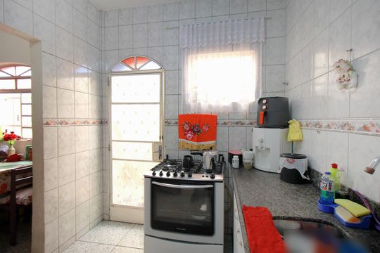 Cozinha de casa à venda com 3 quartos, 208m² em União, Belo Horizonte