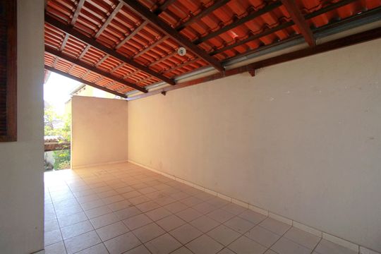 Garagem de casa à venda com 3 quartos, 208m² em União, Belo Horizonte