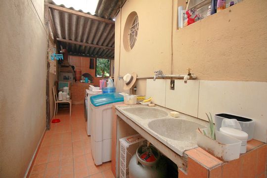 Área de Serviço de casa à venda com 3 quartos, 208m² em União, Belo Horizonte