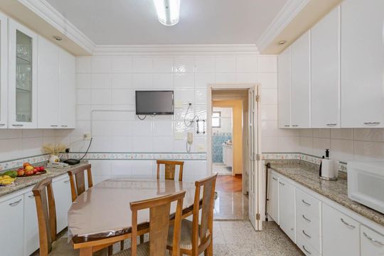 Cozinha de apartamento à venda com 2 quartos, 214m² em Jardim da Saúde, São Paulo
