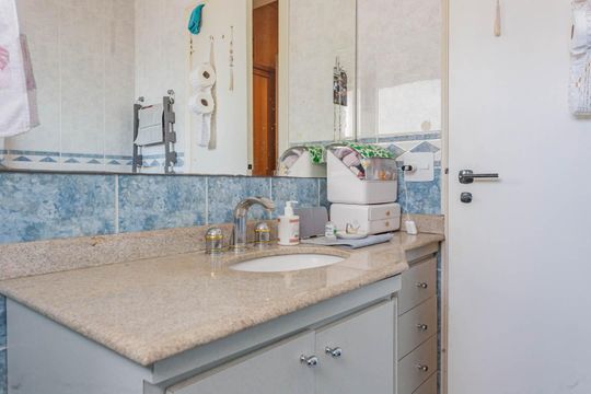 Banheiro Social de apartamento à venda com 2 quartos, 214m² em Jardim da Saúde, São Paulo