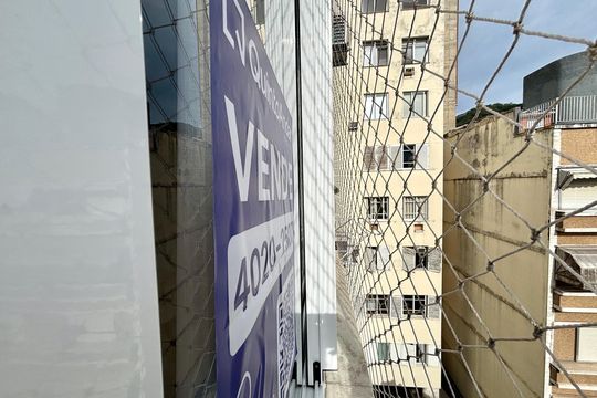 Placa de apartamento para alugar com 1 quarto, 27m² em Jardim Botânico, Rio de Janeiro