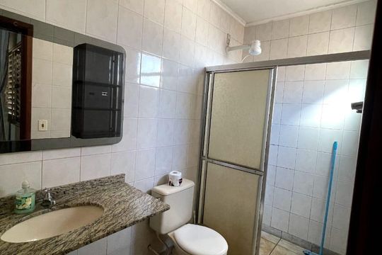 Banheiro 1 de apartamento para alugar com 3 quartos, 82m² em Parque Anhanguera, Ribeirão Preto