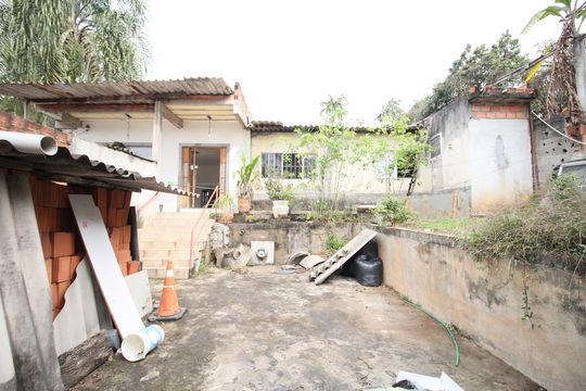 Quintal de casa à venda com 2 quartos, 150m² em 0, São Paulo