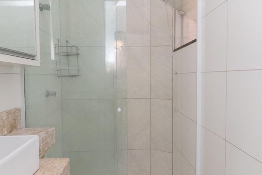 Banheiro Social de apartamento para alugar com 2 quartos, 40m² em Cidade Antônio Estêvão de Carvalho, São Paulo