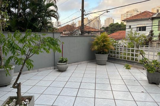 Casa à venda com 4 quartos, 200m² em Cambuci, São Paulo