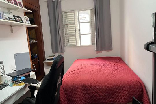 Casa à venda com 4 quartos, 200m² em Cambuci, São Paulo