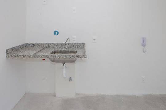 Sala e Cozinha de kitnet/studio à venda com 1 quarto, 31m² em Pompeia, São Paulo