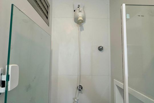 Banheiro da Suíte 1 de apartamento para alugar com 2 quartos, 130m² em Pinheiros, São Paulo