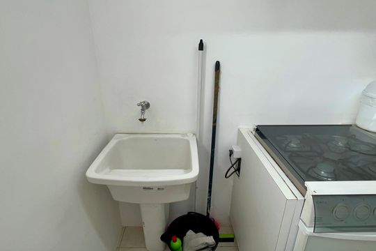 Área de Serviço de apartamento para alugar com 2 quartos, 130m² em Pinheiros, São Paulo