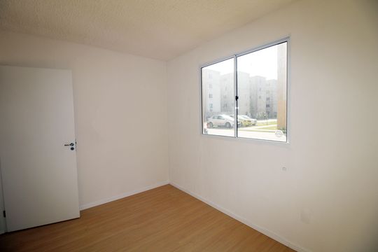 Quarto 1 de apartamento para alugar com 2 quartos, 41m² em Brás de Pina, Rio de Janeiro